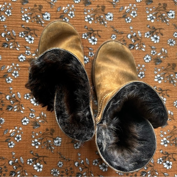 Ugg Women's W Meadow, Chestnut,6 M US GUC - Picture 7 of 14